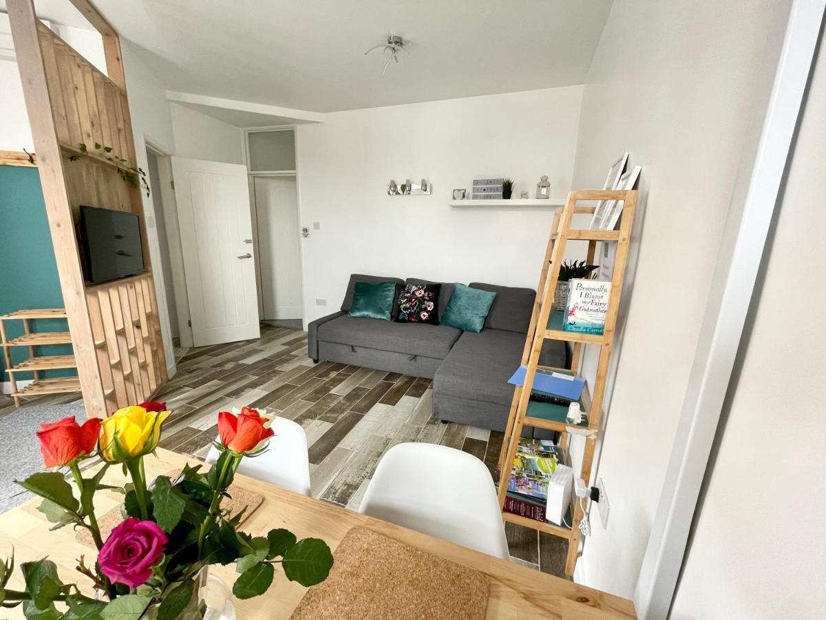 The Corner House - Modern Chesterfield Town Centre Apartments Buitenkant foto