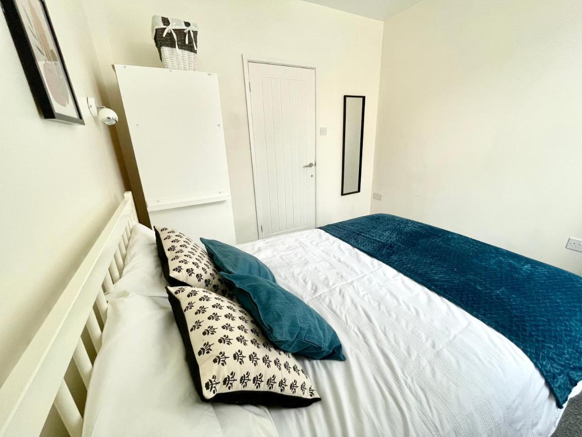 The Corner House - Modern Chesterfield Town Centre Apartments Buitenkant foto